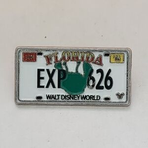 Disney Pin Trading Stitch Experiment 626 Florida License Plate Hidden Mickey Pin